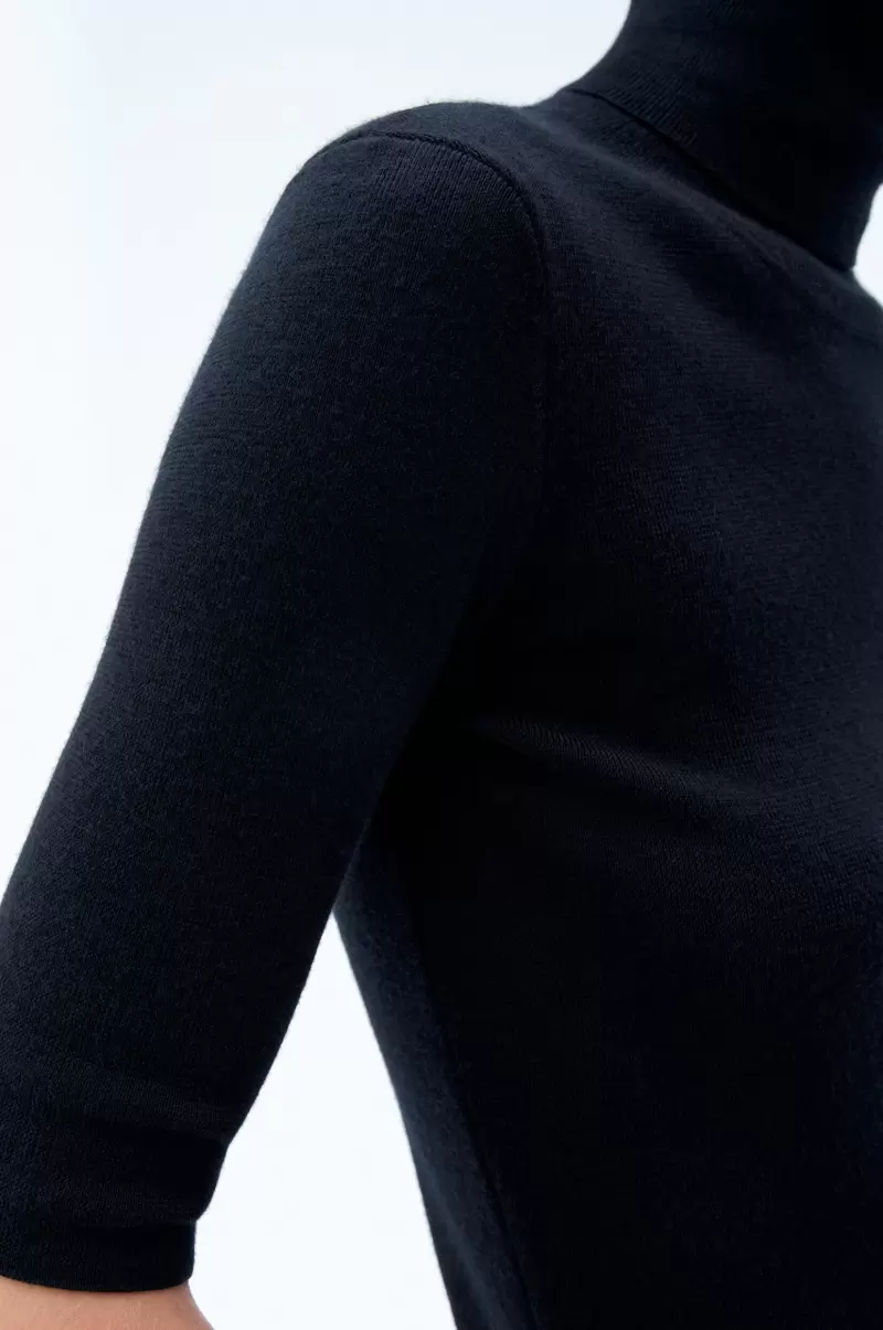 Strick Technologie Black Merino Elbow Sleeve Top Filippa K Damen - 2
